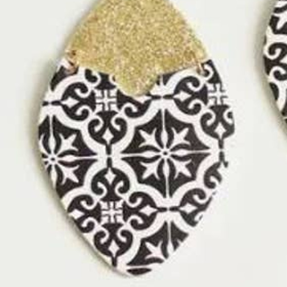 Black White Gold Mosaic Dangle Drop Hinged Earrings - Picture 3 of 3